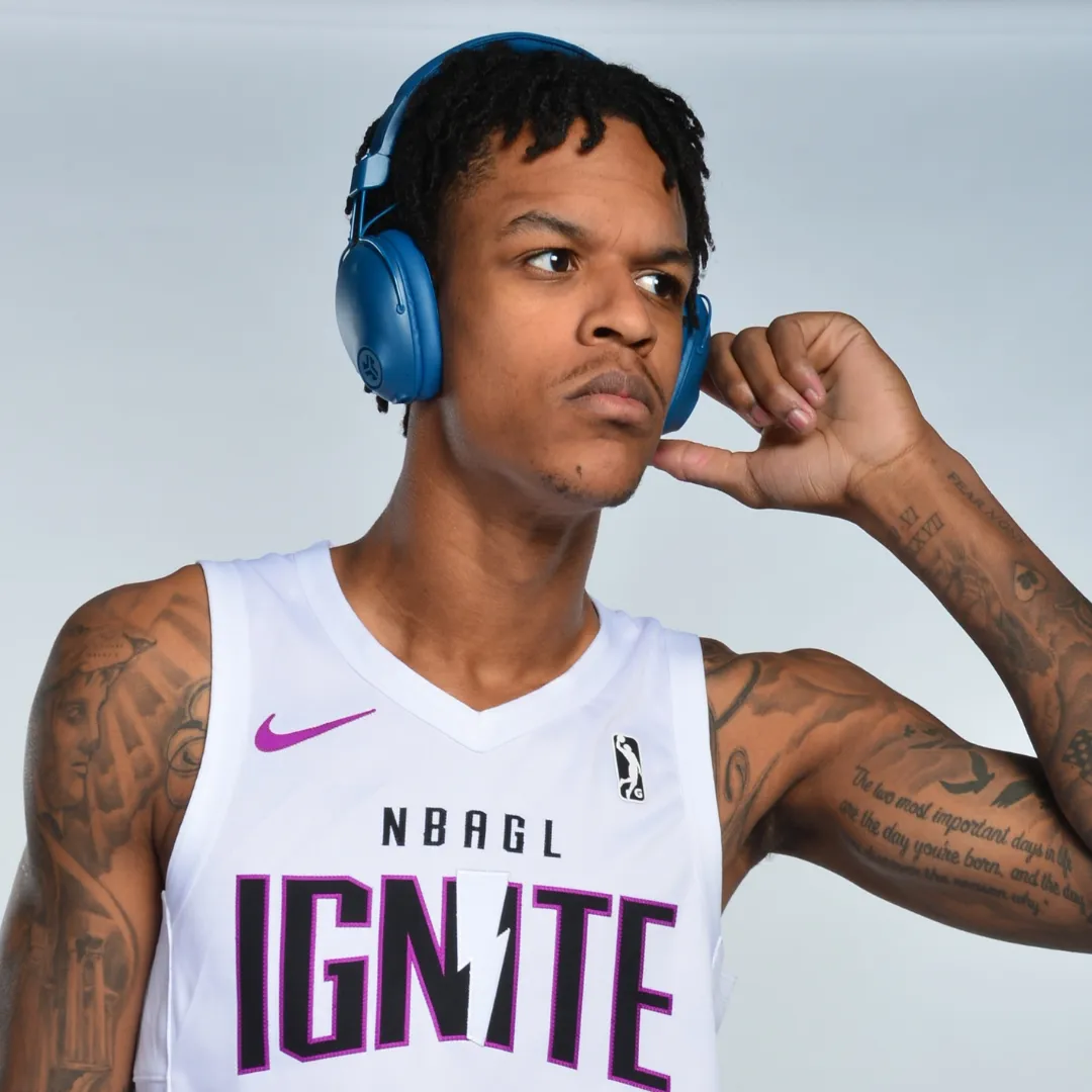 JLab Studio Pro casque bluetooth noir violet 50h