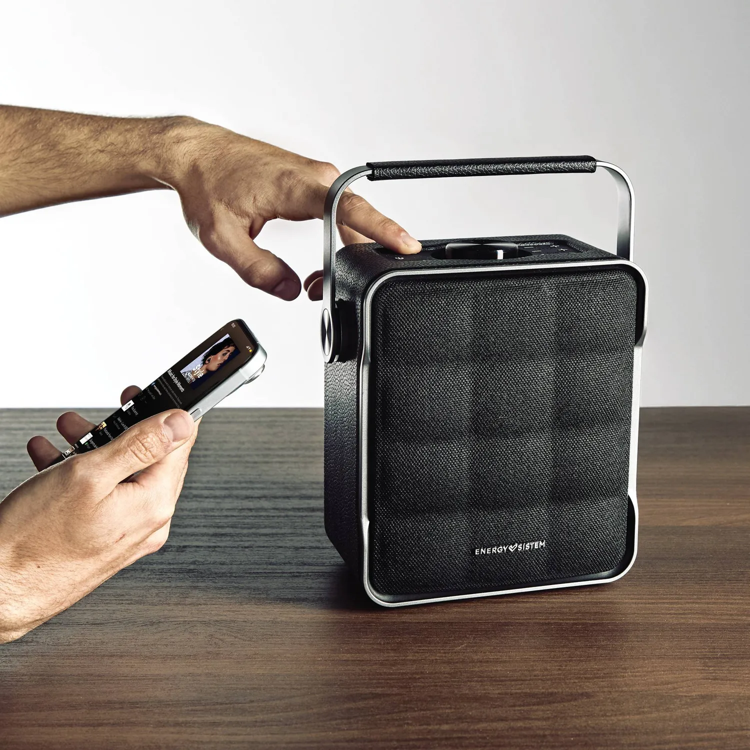 Energy Sistem Classy Essence enceinte Bluetooth noire 70W alu