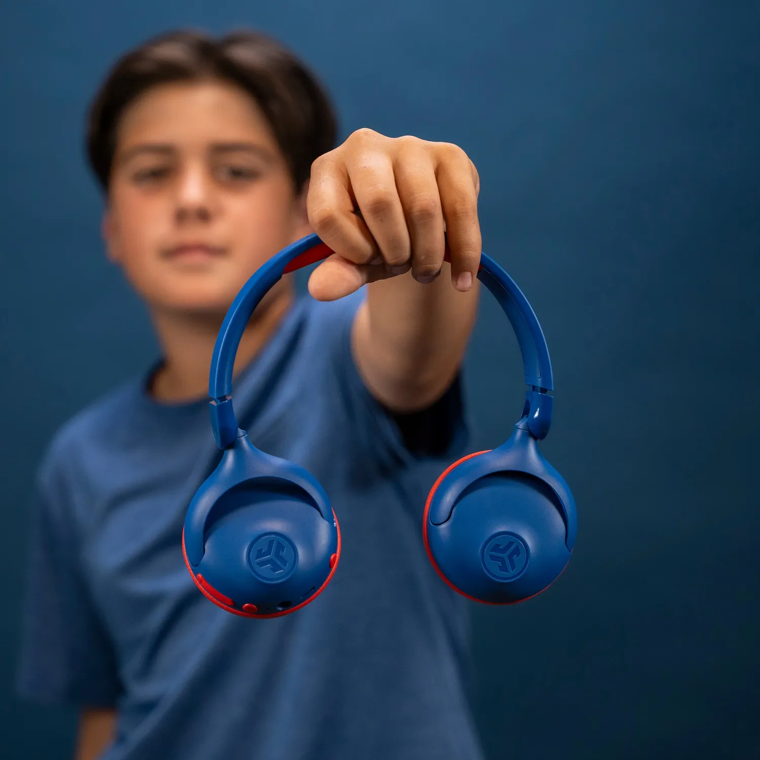 JLab JBuddies ANC casque enfant bleu/rouge réduction bruit
