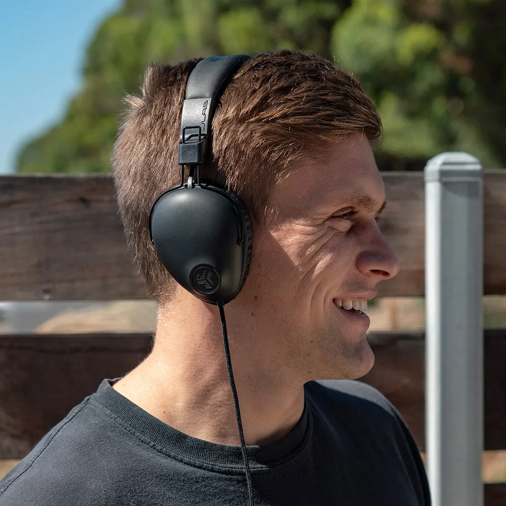 JLab Studio Pro casque filaire noir over-ear