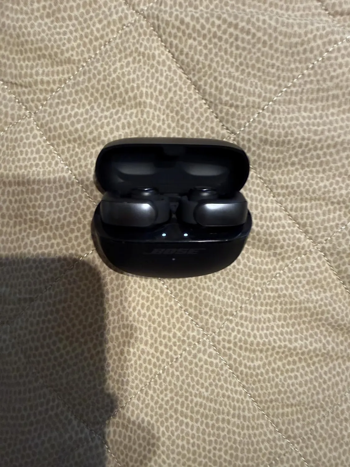 Bose Ultra Open Earbuds écouteurs ouverts noir IPX4