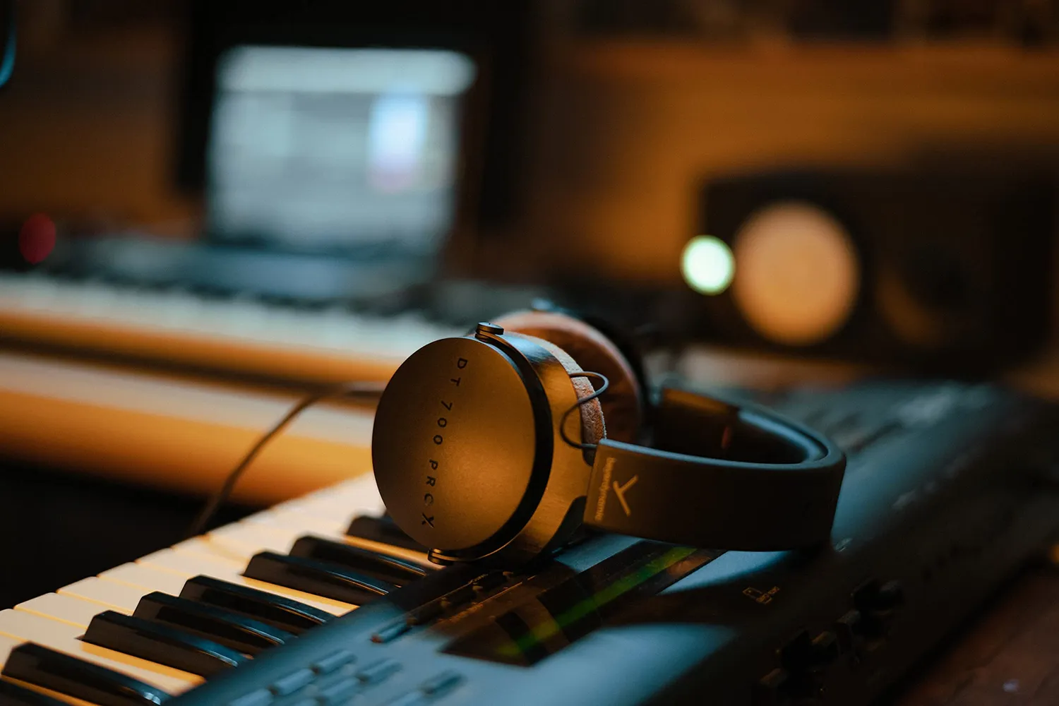 beyerdynamic DT 700 Pro X casque studio fermé 48 Ohm