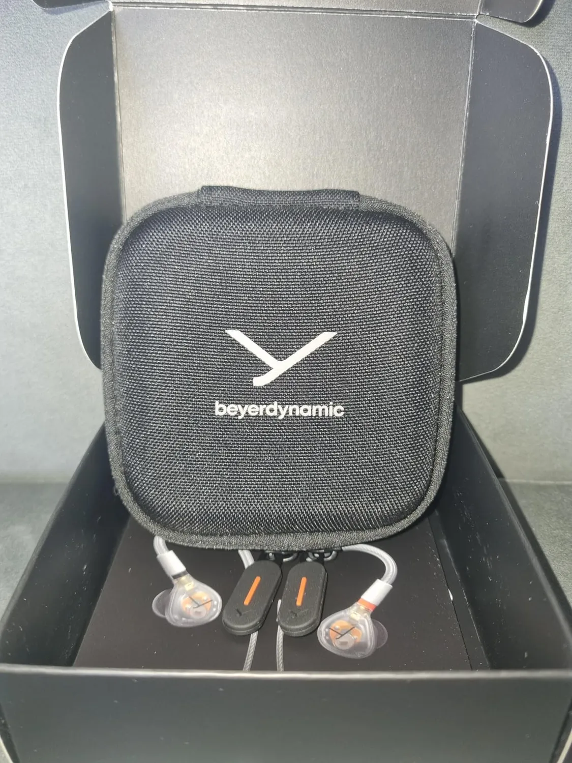 beyerdynamic DT 30 IE moniteur intra-auriculaire scène