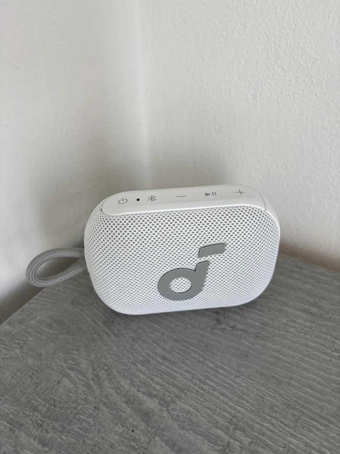 Soundcore Select 4 Go enceinte violet jaune IP67 20h