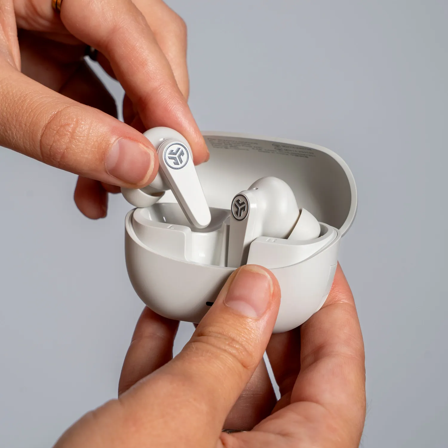 JLab Go Pods ANC écouteurs sans fil Cloud 40 dB