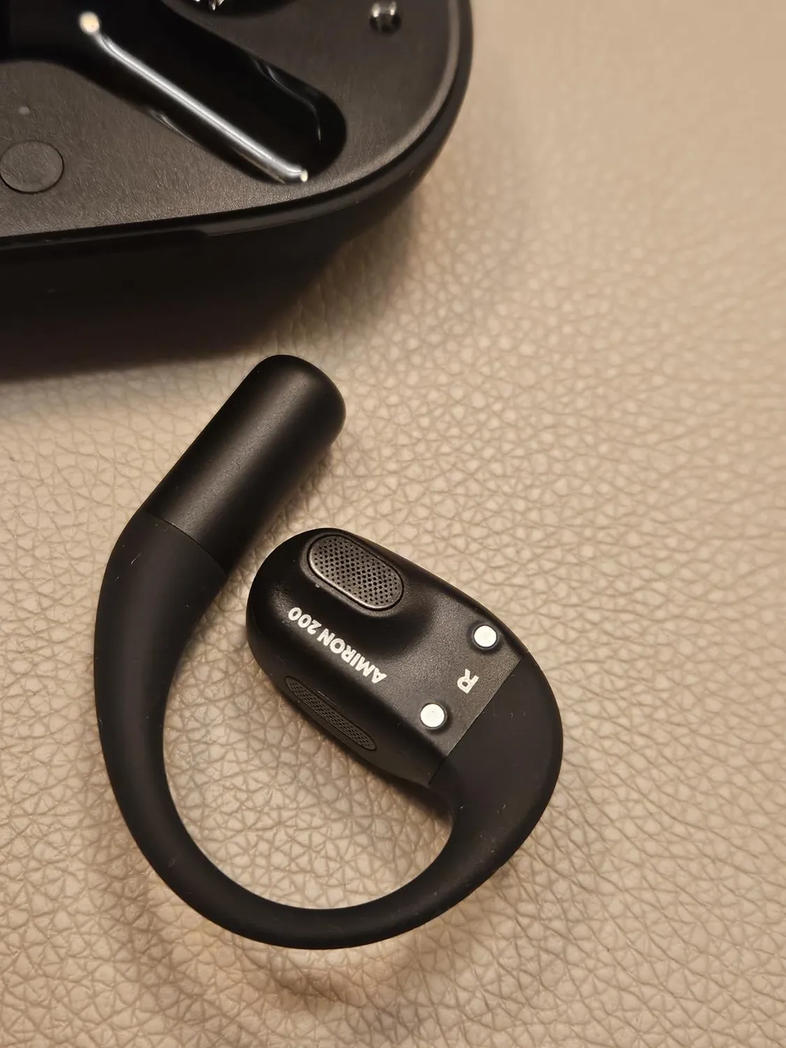 beyerdynamic Amiron 200 écouteurs sport noir ouvert