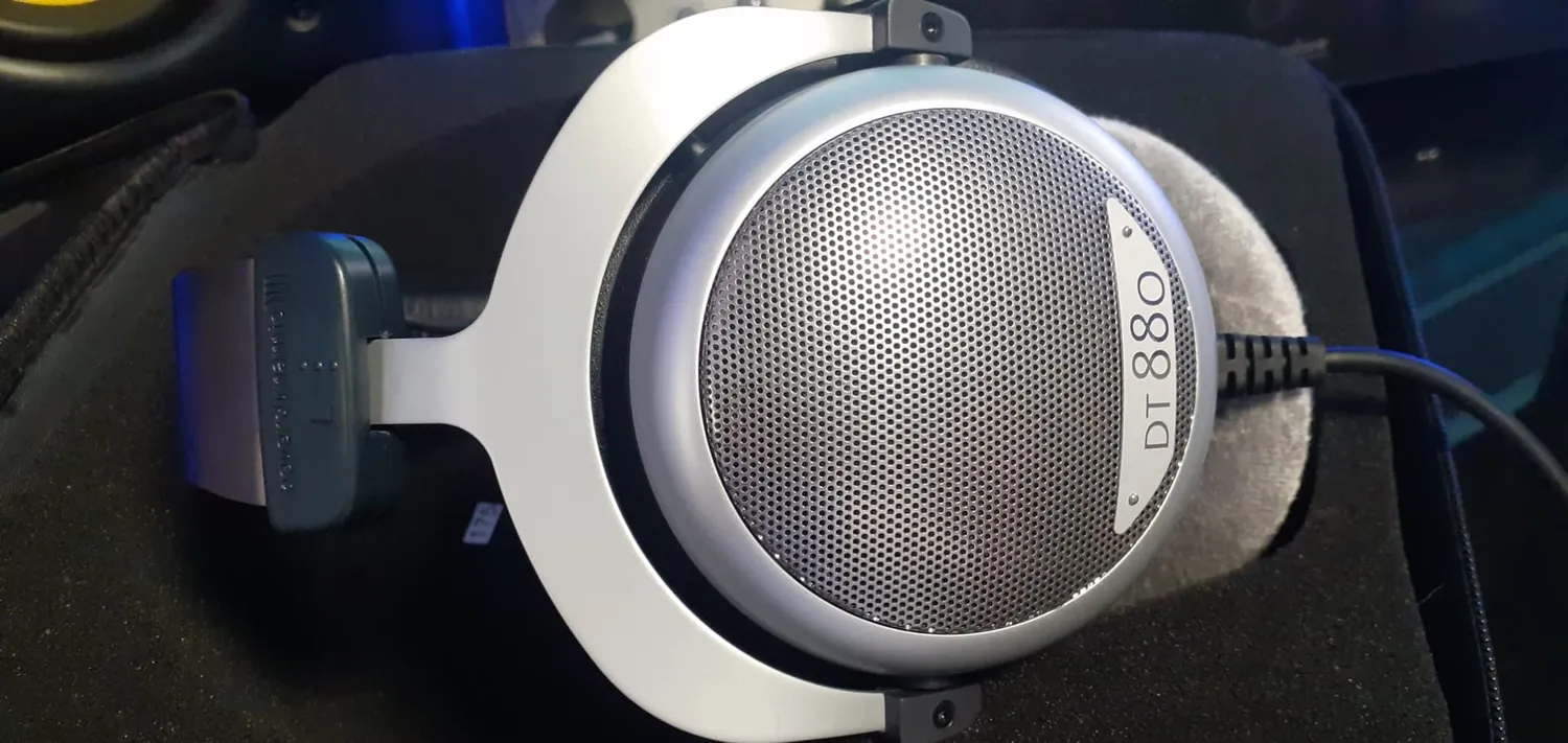 beyerdynamic DT880 casque filaire 250 Ohm Noir