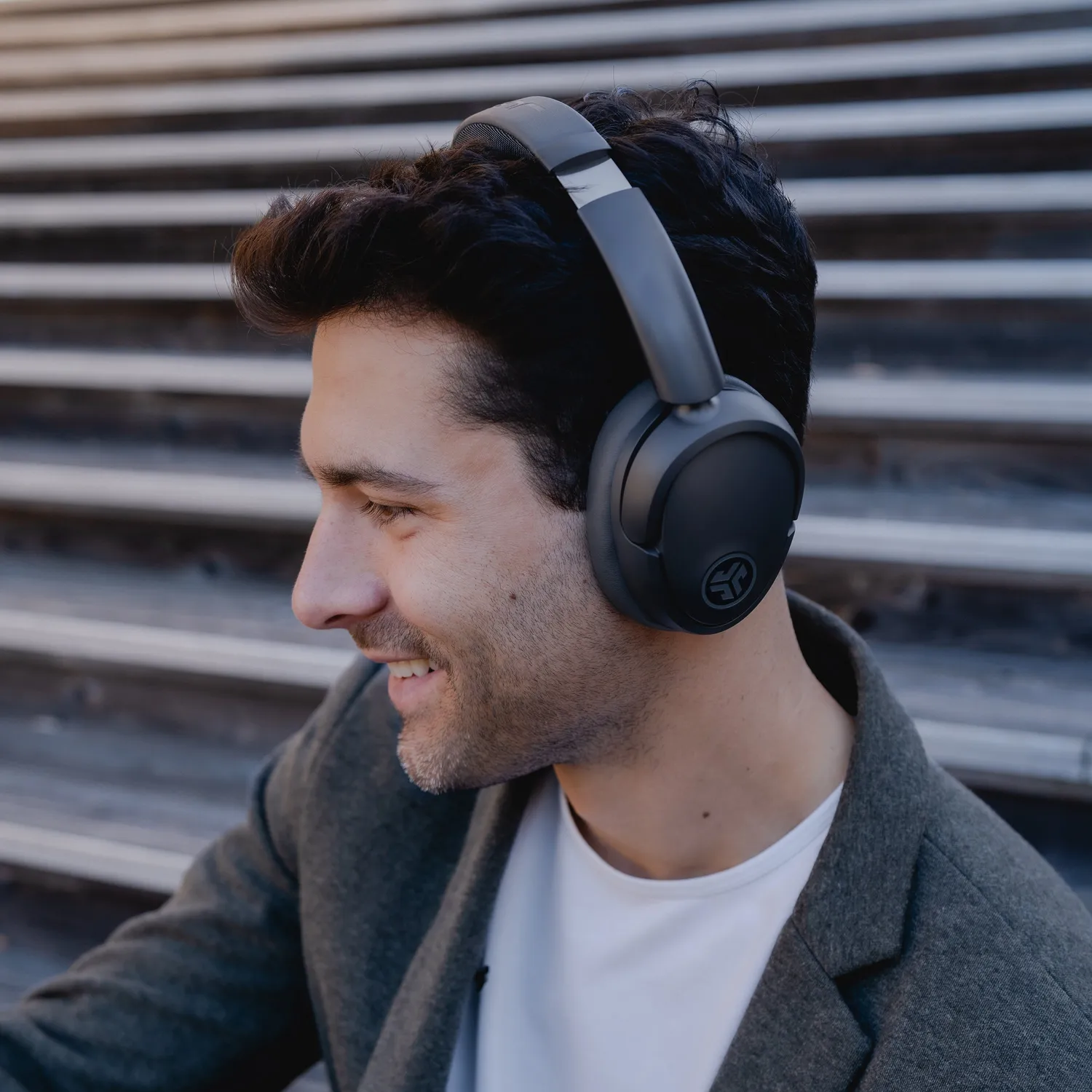 JLab JBuds Lux ANC casque graphite