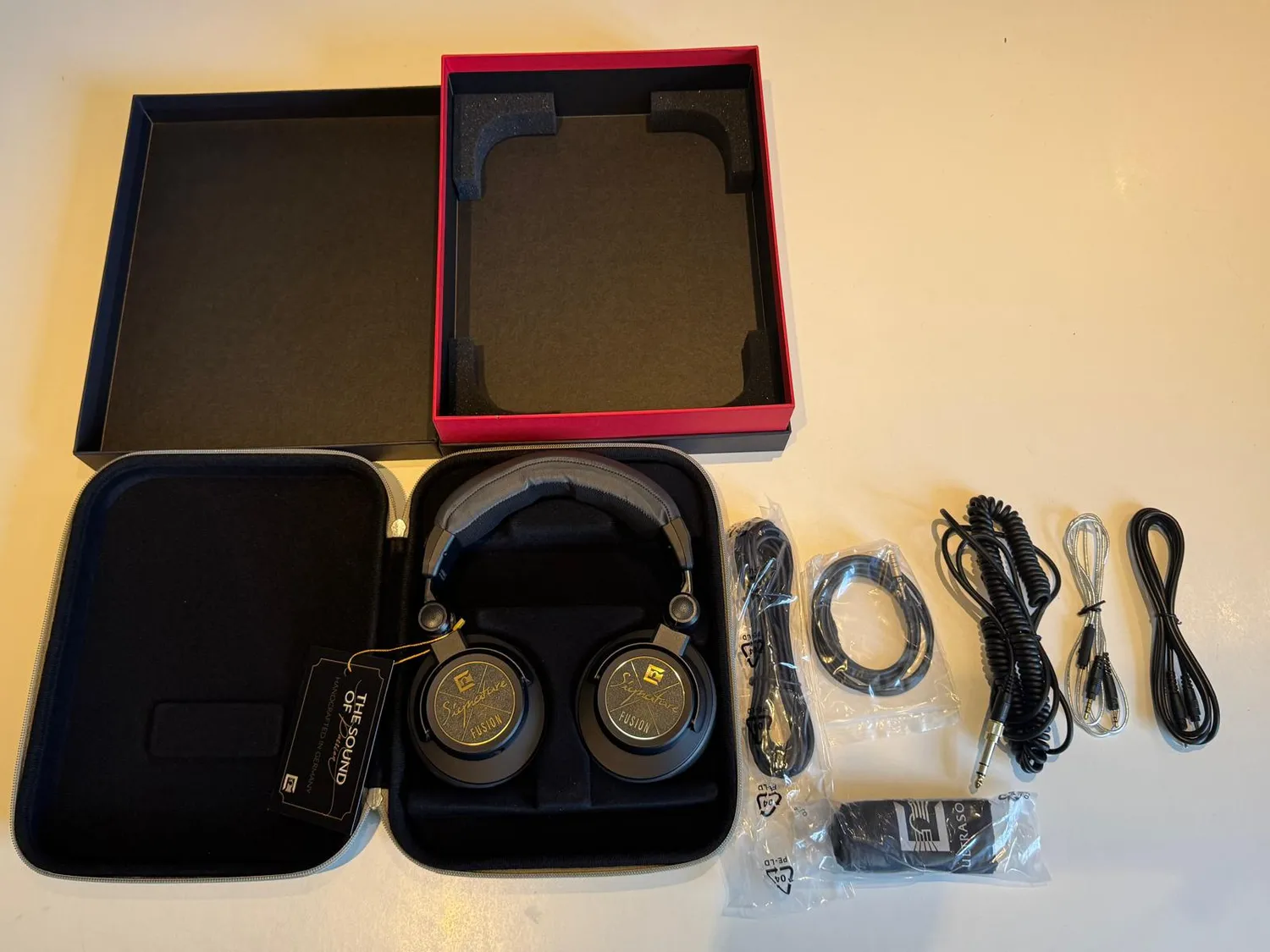 Ultrasone Signature FUSION Final Edition casque 5 câbles