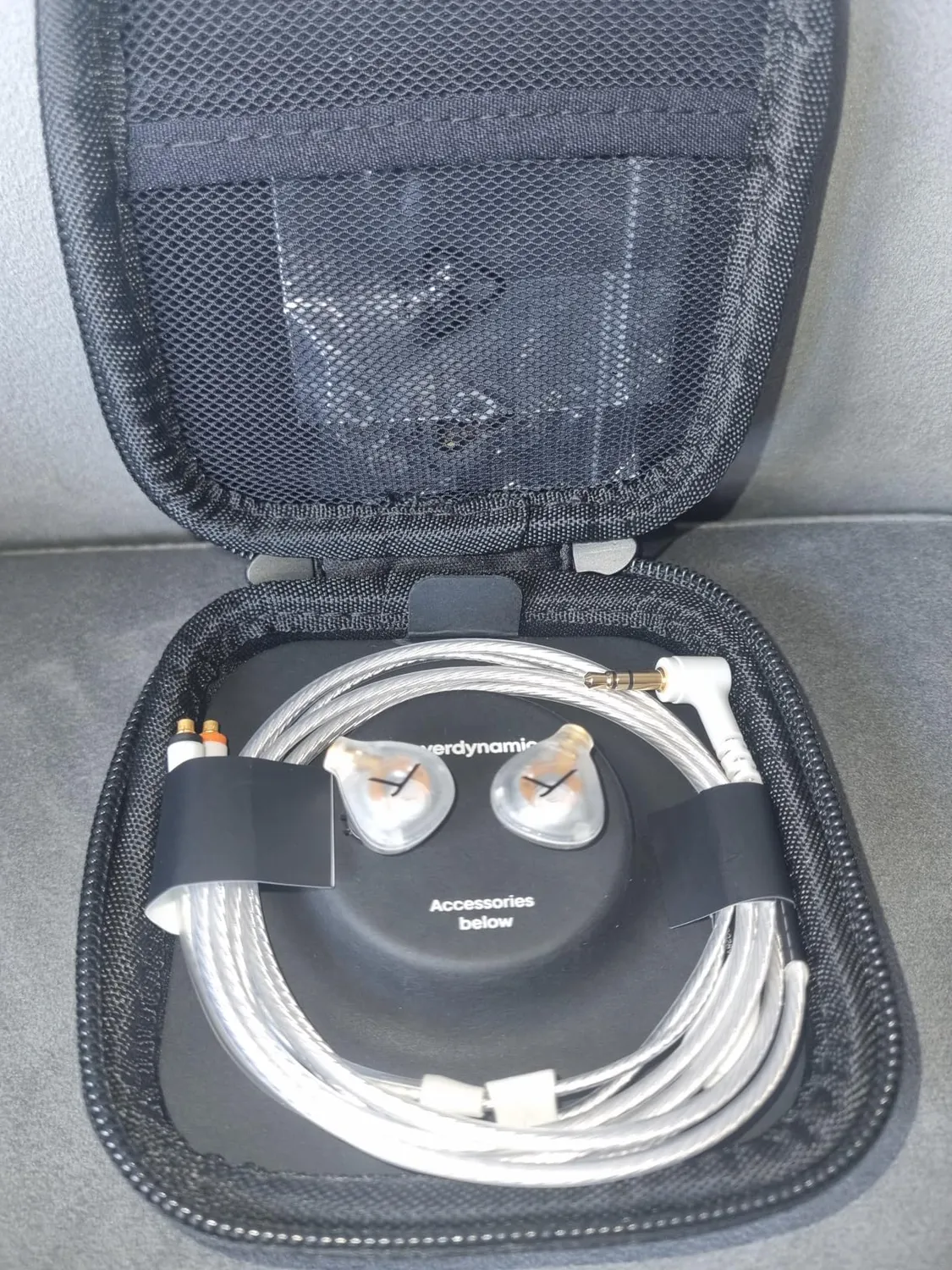 beyerdynamic DT 30 IE moniteur intra-auriculaire scène