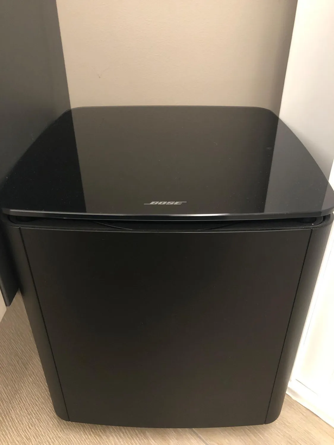 bose Bass Module 700 caisson basses sans fil noir compact