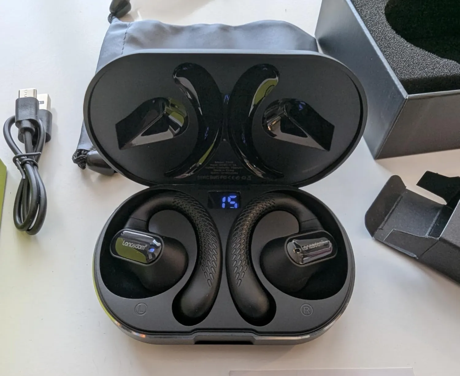 Soundswealth écouteurs bluetooth 5.4 noir 40h IPX5